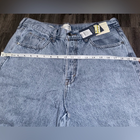 Universal Thread Light Blue Flare Jeans - Picture 7 of 10